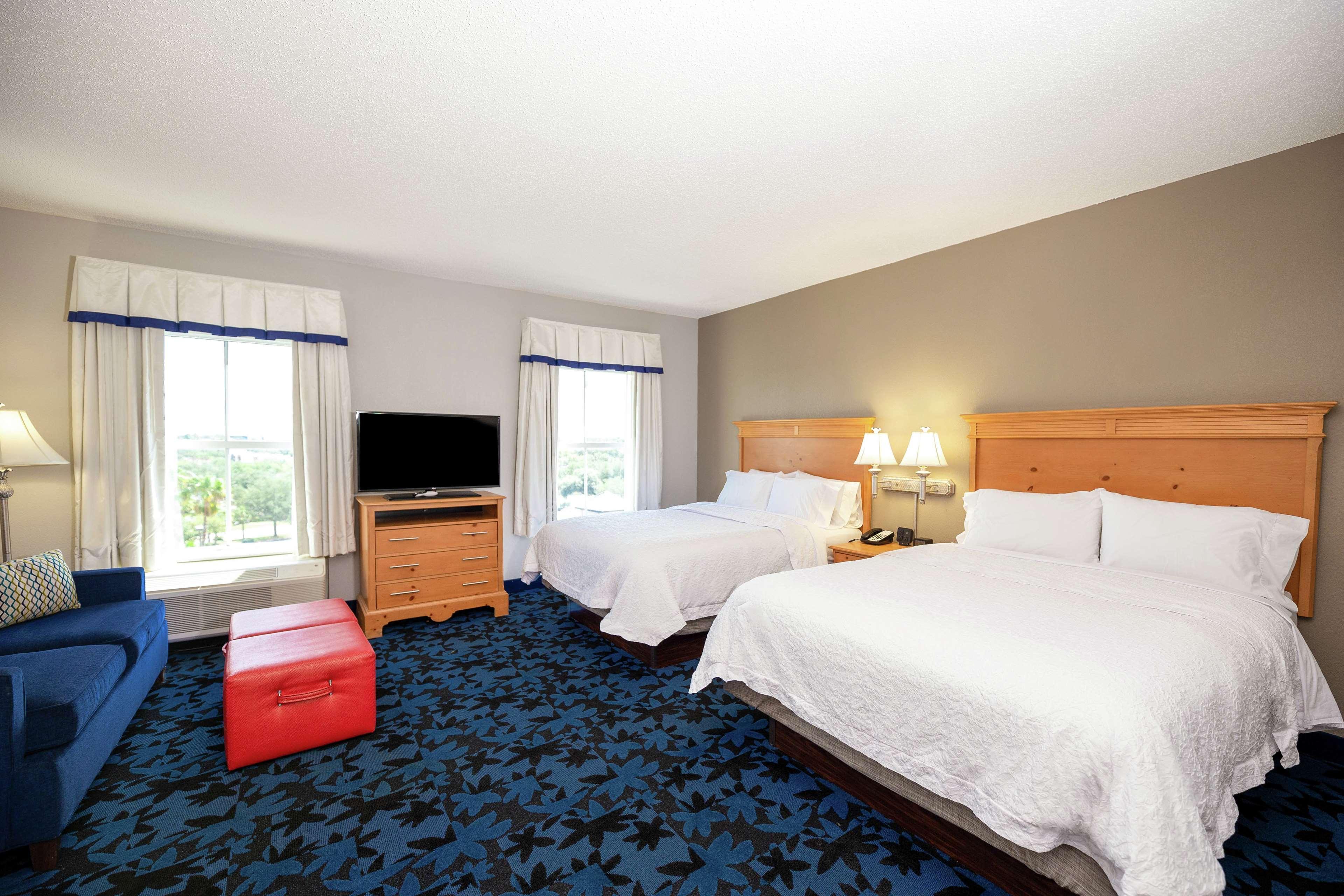 Hampton Inn & Suites Jacksonville Deerwood Park Esterno foto