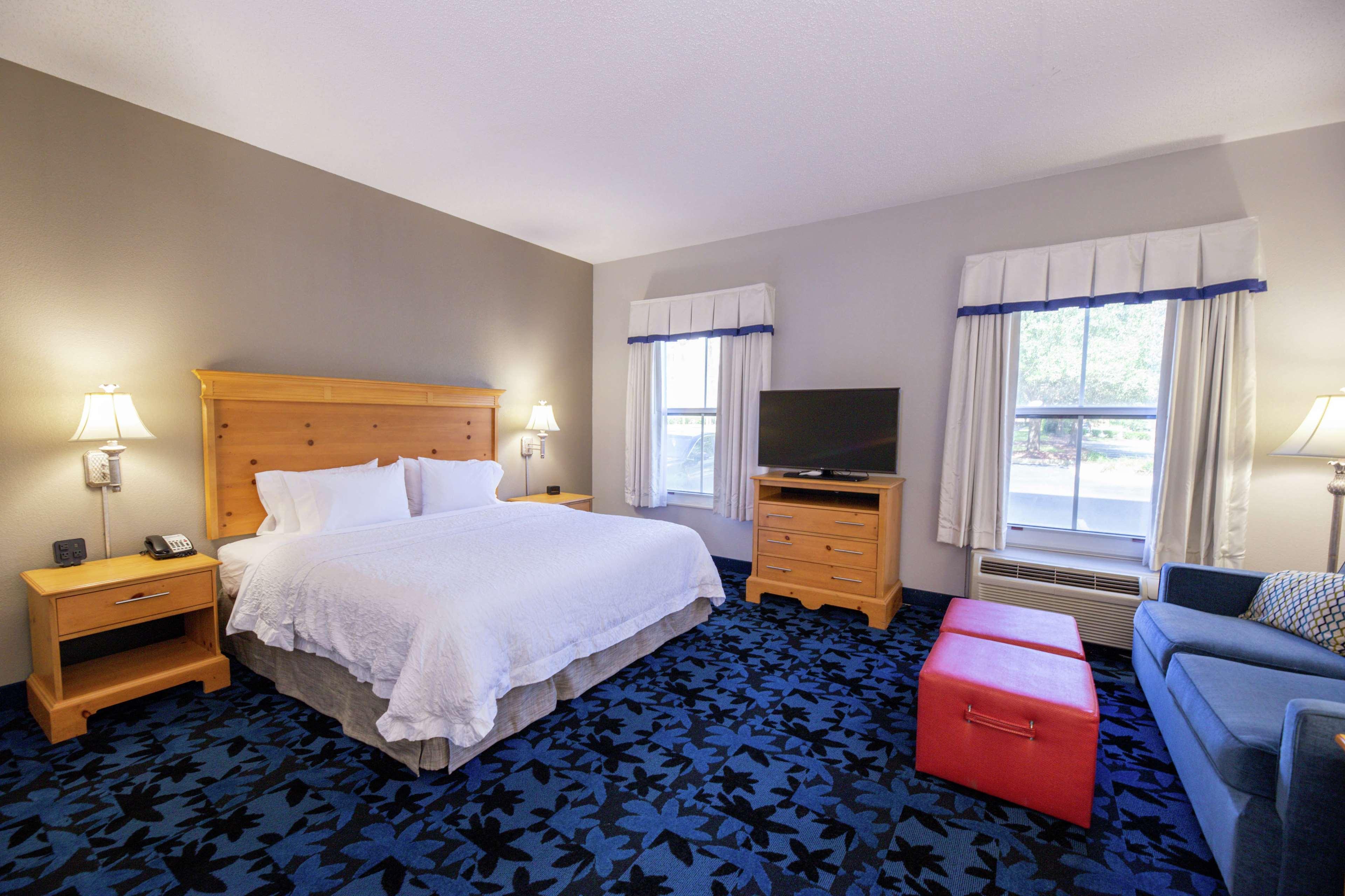 Hampton Inn & Suites Jacksonville Deerwood Park Esterno foto