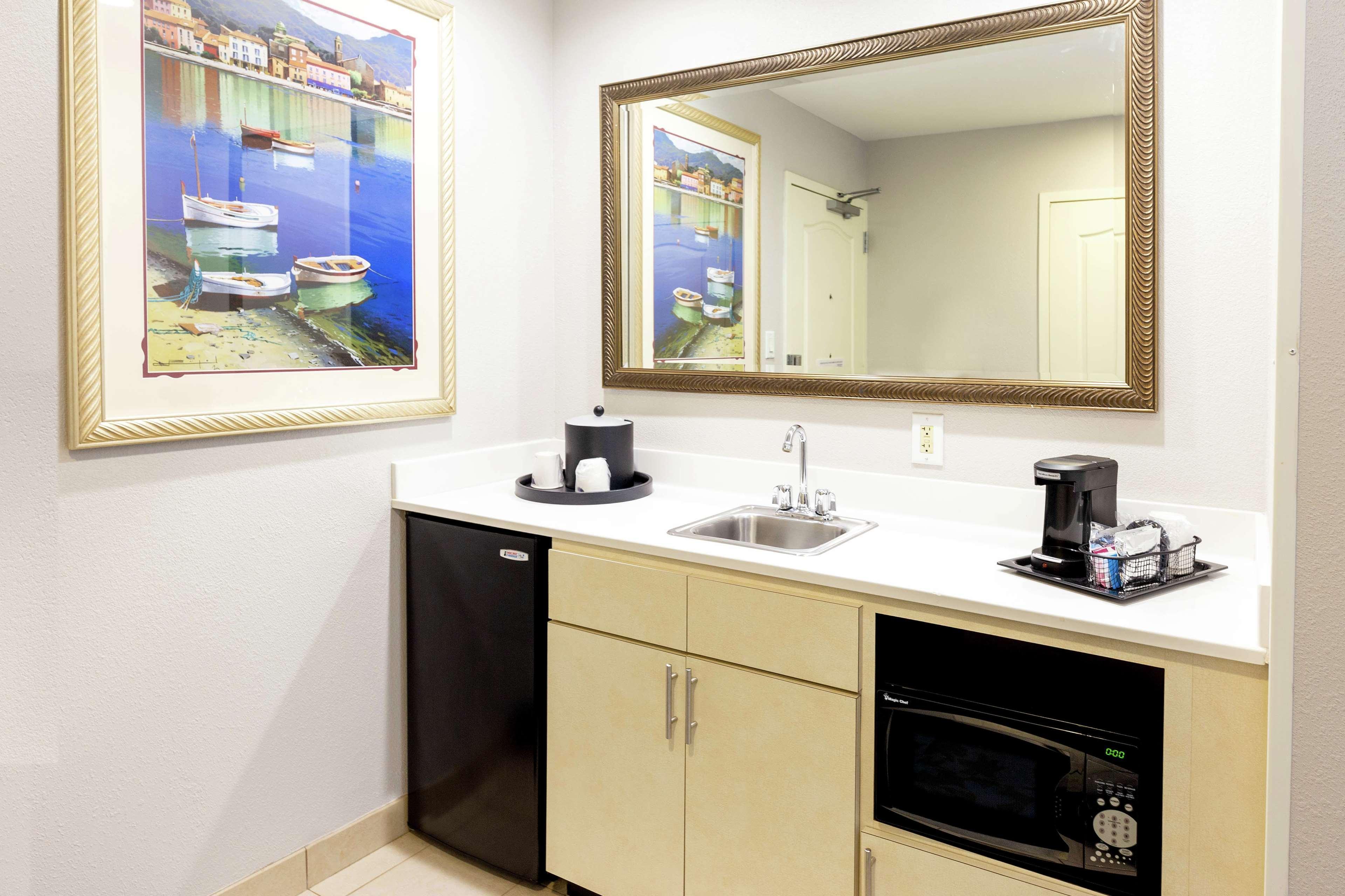 Hampton Inn & Suites Jacksonville Deerwood Park Esterno foto