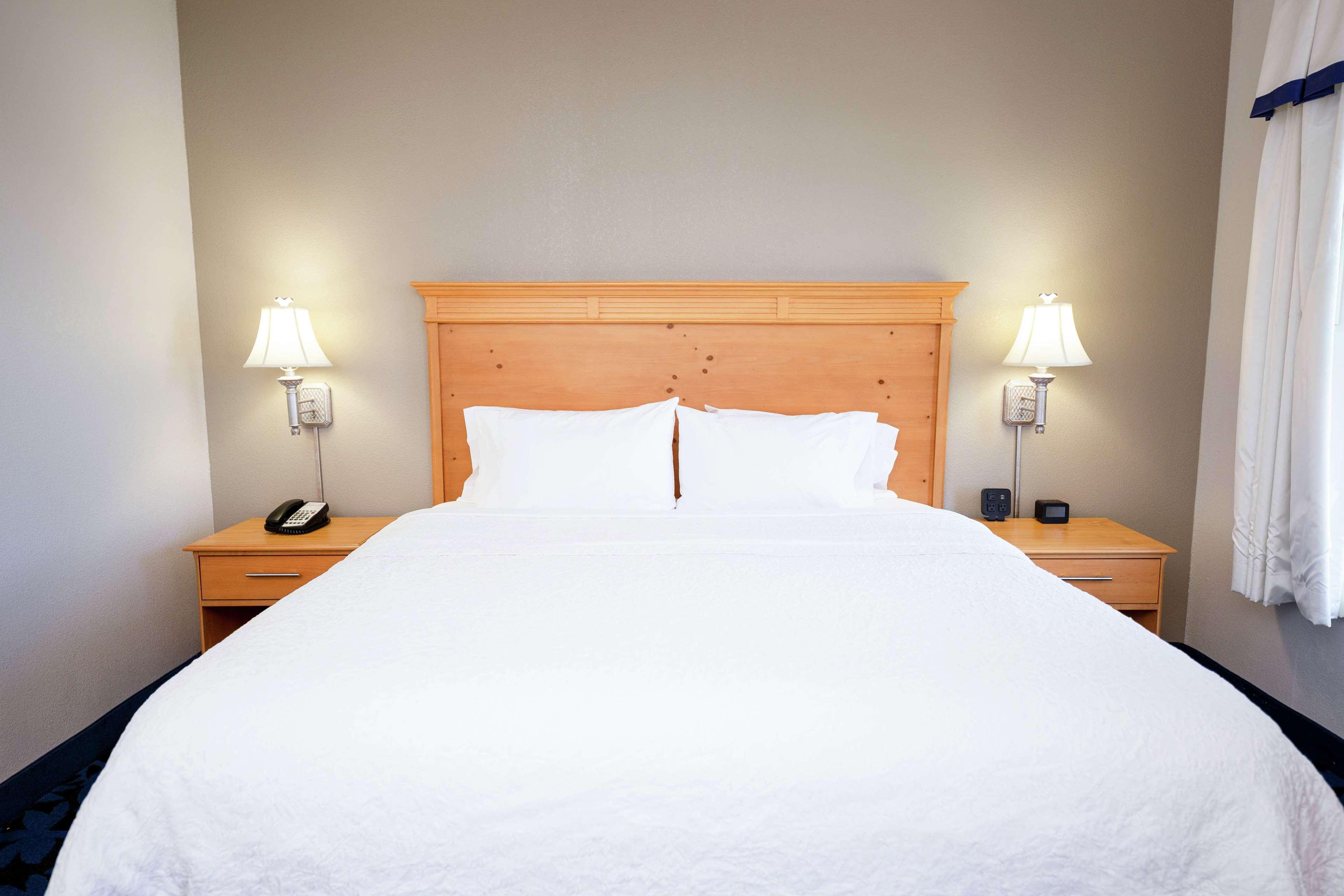 Hampton Inn & Suites Jacksonville Deerwood Park Esterno foto