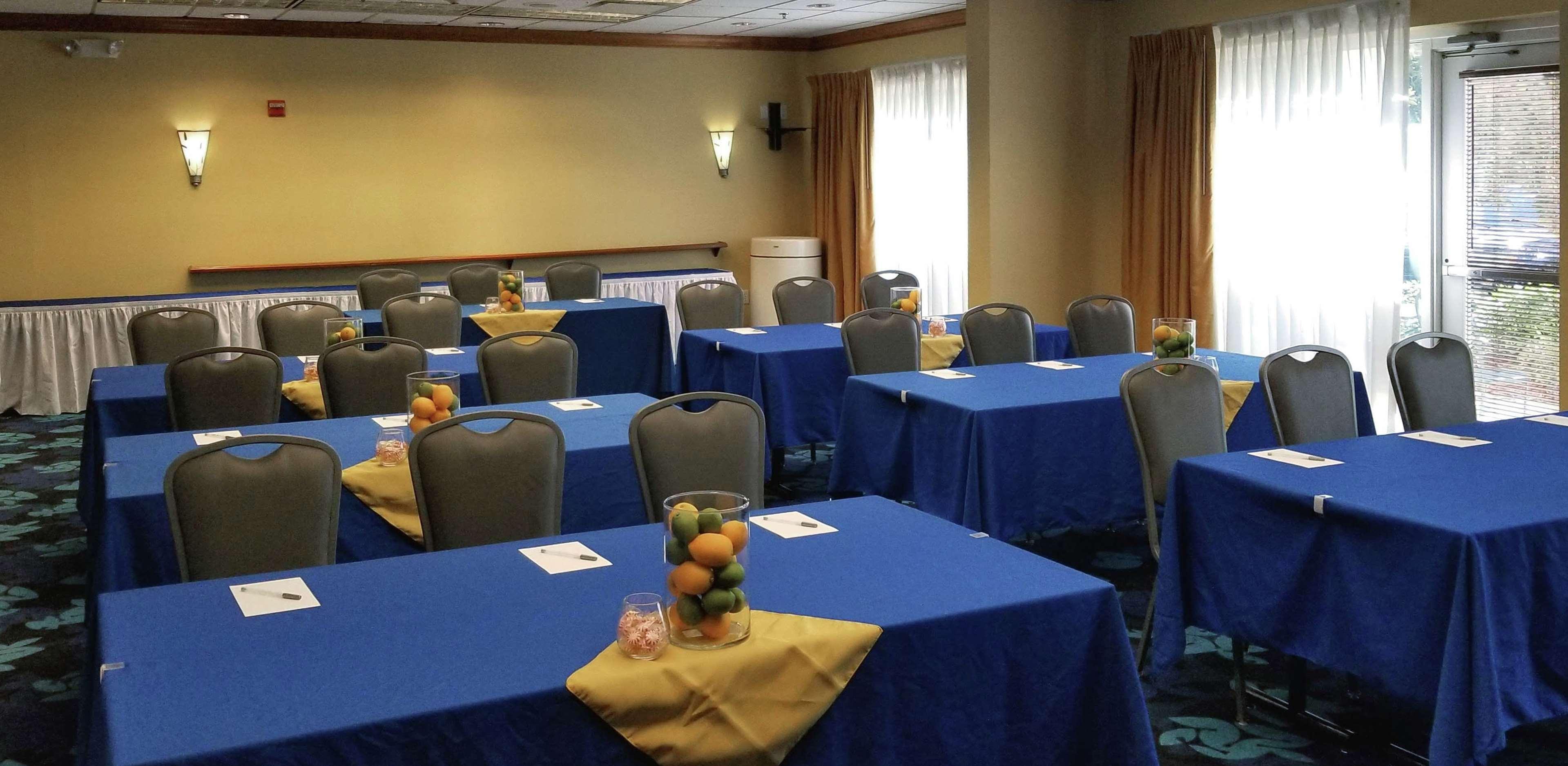 Hampton Inn & Suites Jacksonville Deerwood Park Esterno foto