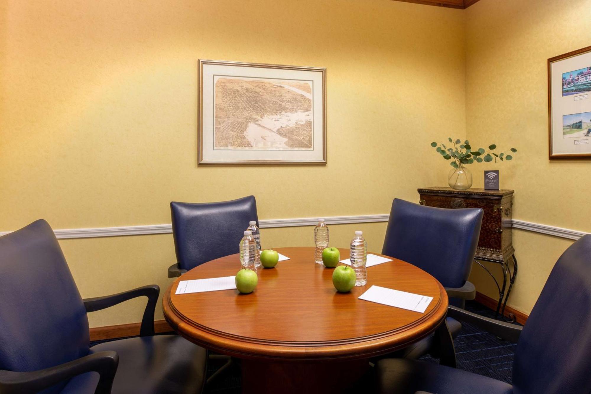 Hampton Inn & Suites Jacksonville Deerwood Park Esterno foto