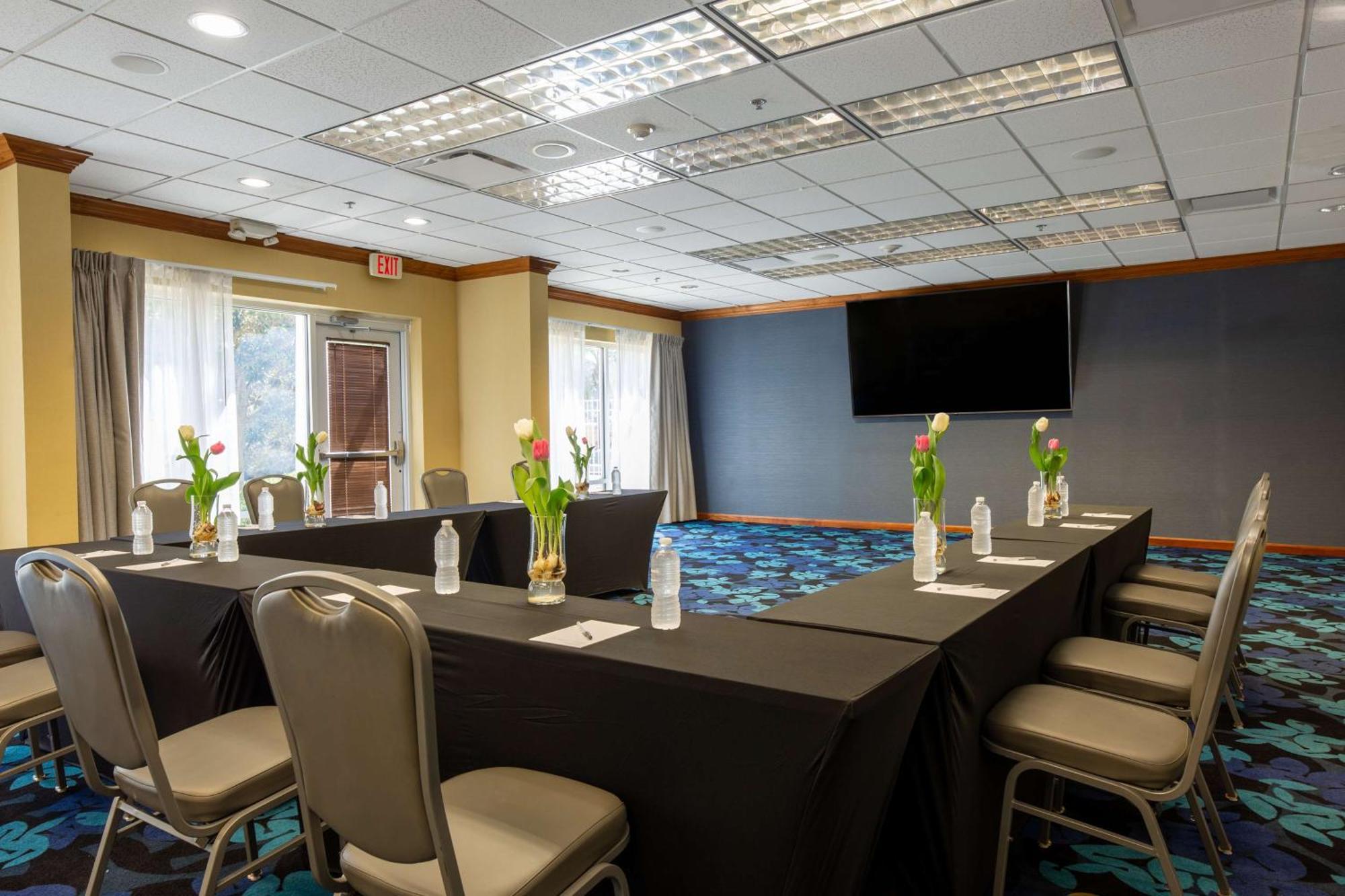 Hampton Inn & Suites Jacksonville Deerwood Park Esterno foto