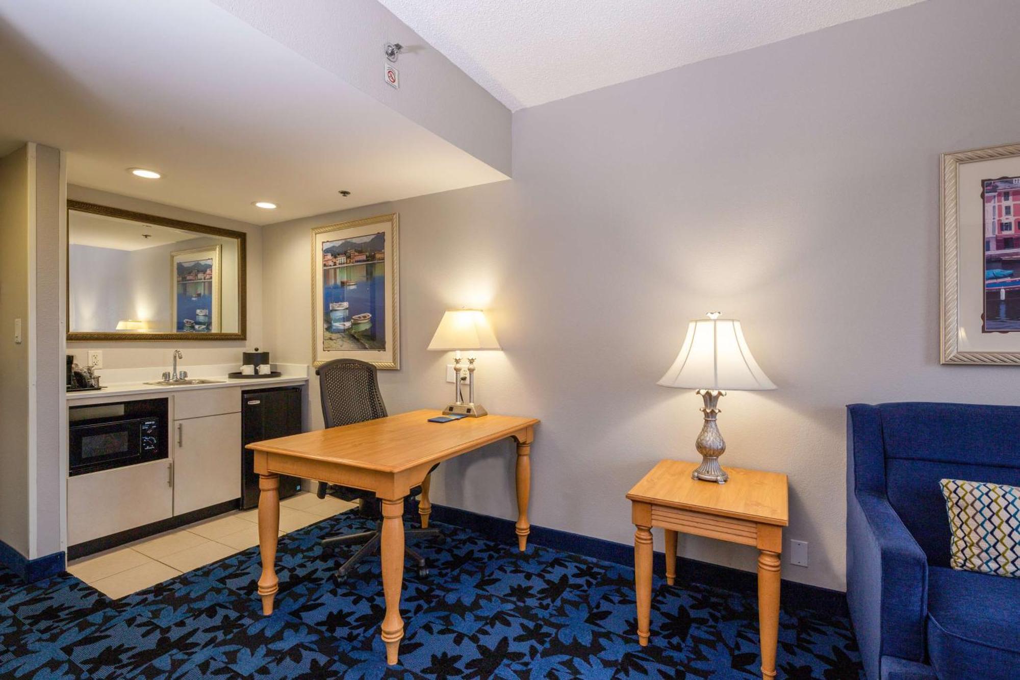 Hampton Inn & Suites Jacksonville Deerwood Park Esterno foto