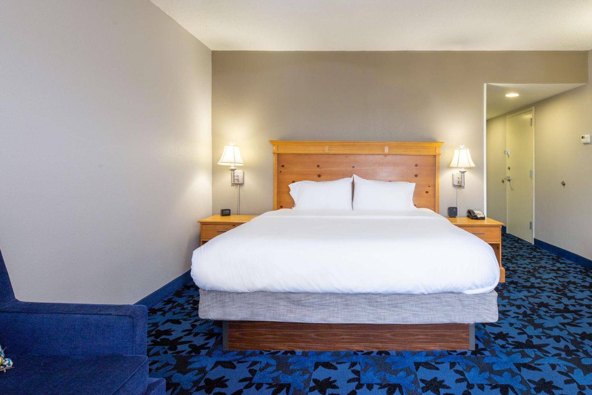 Hampton Inn & Suites Jacksonville Deerwood Park Esterno foto