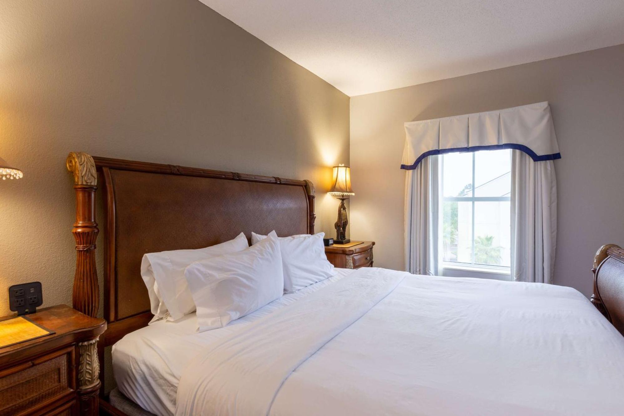 Hampton Inn & Suites Jacksonville Deerwood Park Esterno foto